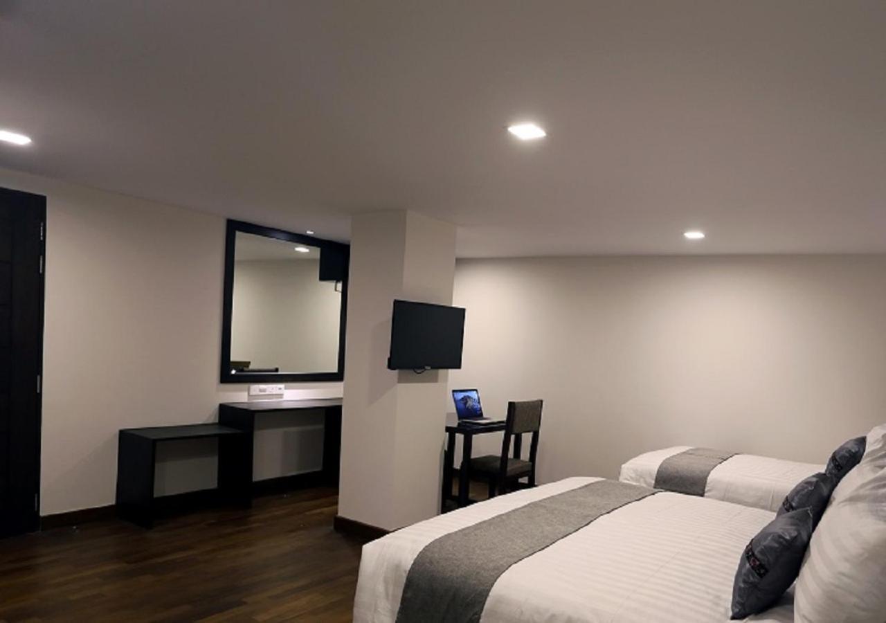 Hotel Scion Янгон Экстерьер фото